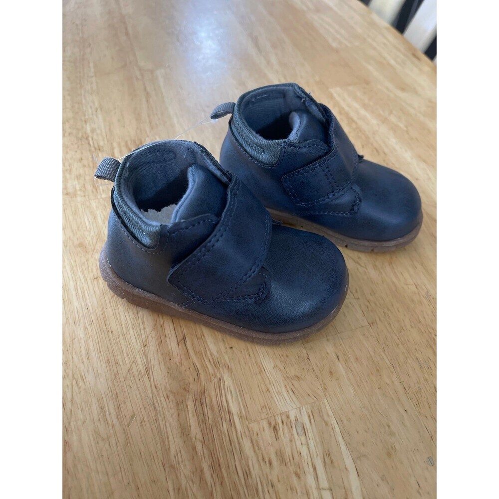 Simple Joys by Carter's Unisex London First Walker Shoe Size 4 New Without Box